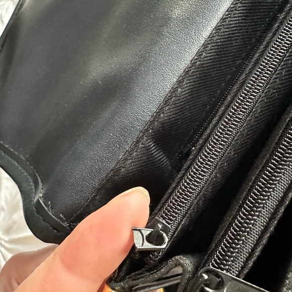 Navy leather top handle purse with gold hardware, cross body purse EUC vintage - Picture 8 of 13